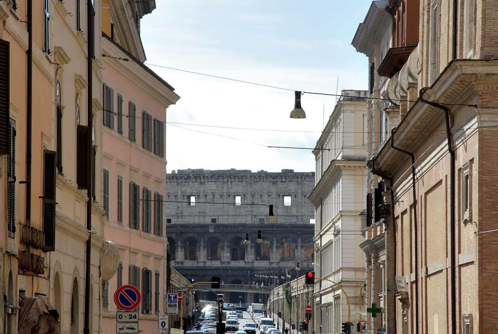 Daplace - Hqh Colosseo Rome Luaran gambar
